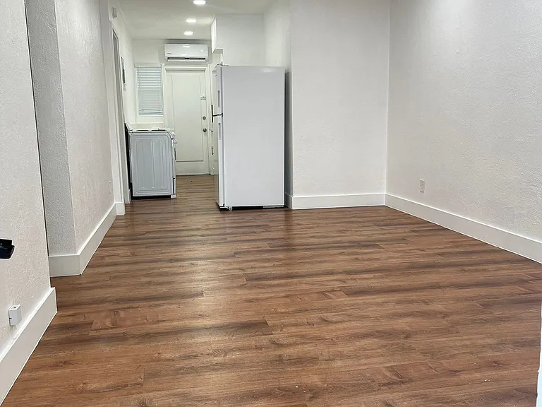 8329 Byron Ave #5 — Photo 5