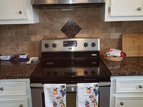 4th image of 11306 Montverde Ln