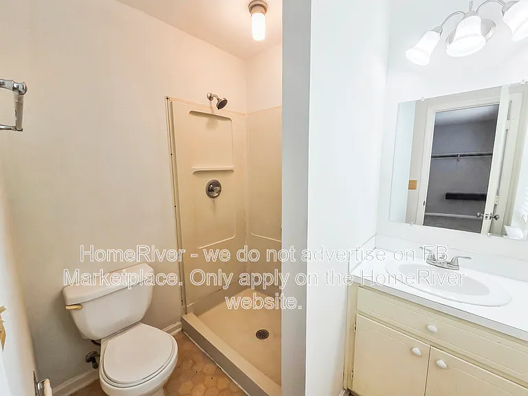 9444 Stately Oak Ln — Photo 12