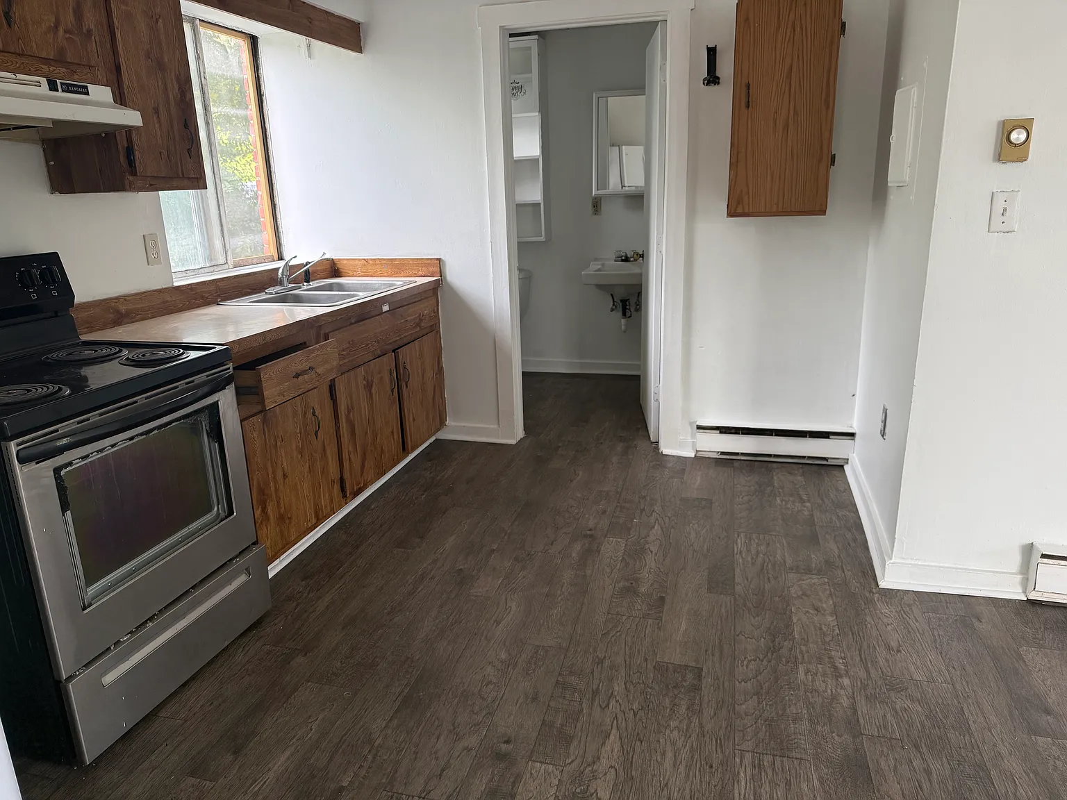 1 bed, 800 sqft, $1,300 — Photo 4