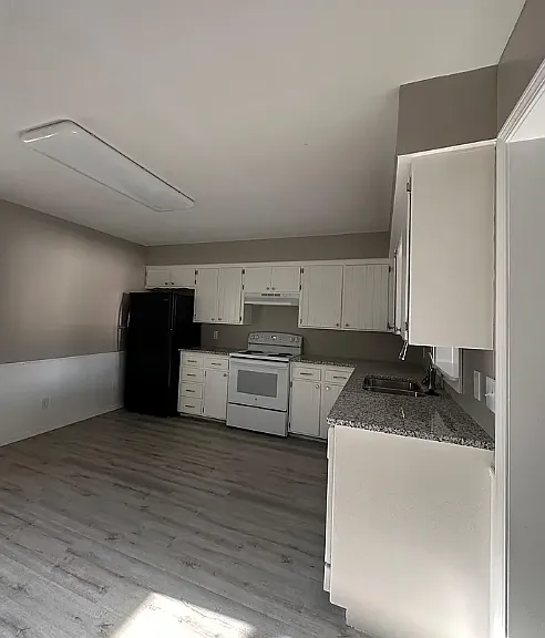 3015 W Roxbury St #1 — Photo 2