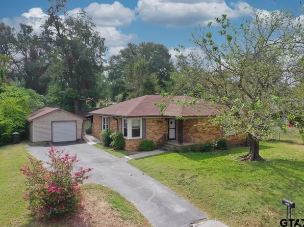 1909 Baker Dr, Tyler, TX 75702
