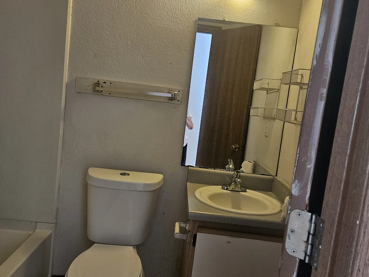 3 bed, 1200 sqft, $1,600 — Photo 4