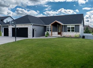 1871 Dallas Ln, De Pere, WI 54115