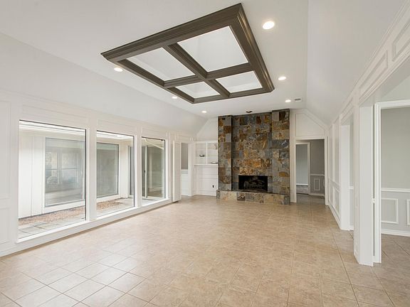 3rd image of 3600 Arbuckle Dr