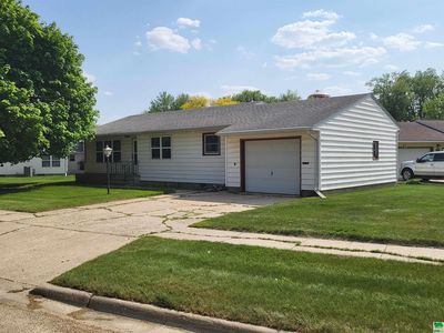 11 7th Ave, Sibley, IA, 51249