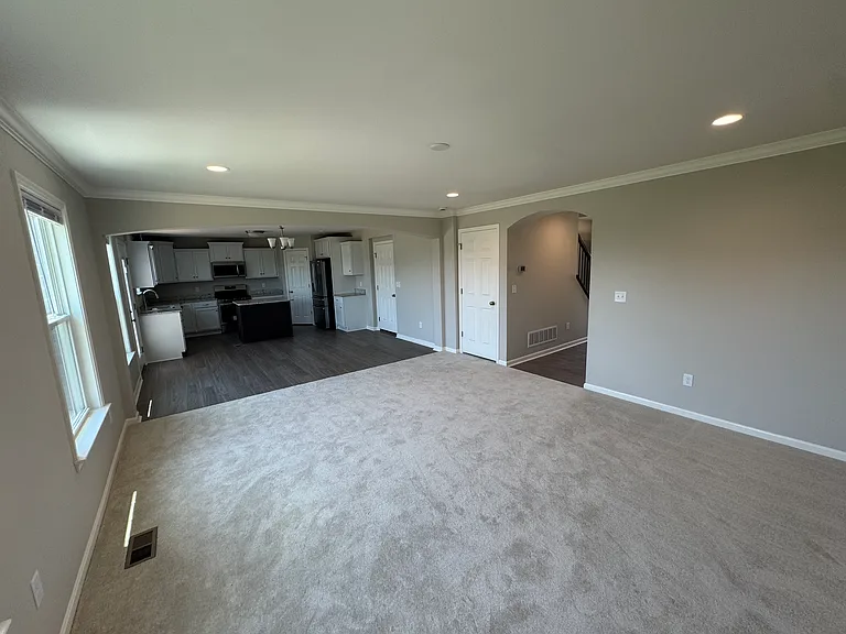 1404 Brookline Ct — Photo 2