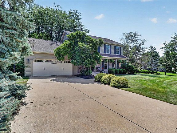 2nd image of 2976 Wedgewood Dr