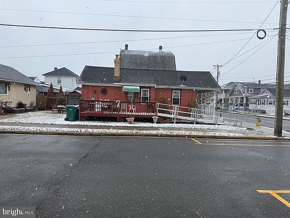 2nd image of 335 W Glenwood Ave