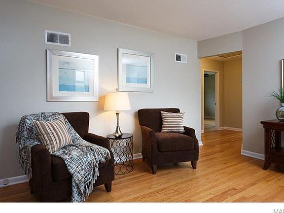 5th image of 11819 Parklind Dr