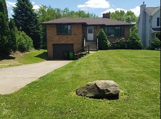 398 Portsmouth Ave, Barberton, OH 44203
