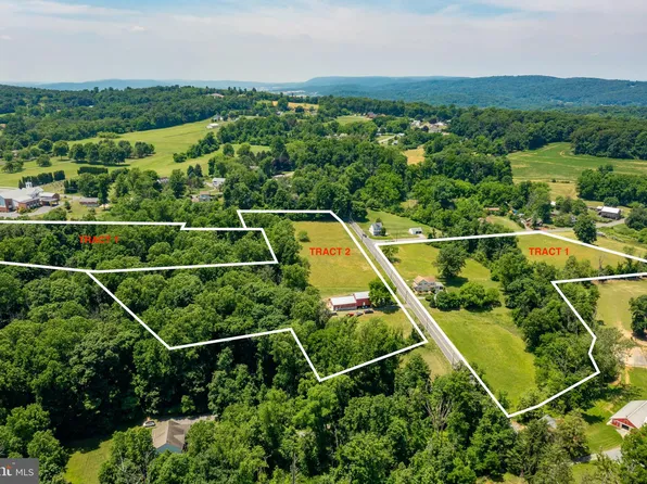 641A Mohns Hill Rd, Reading, PA 19608