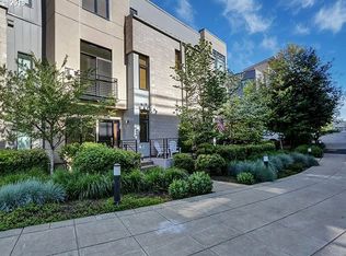 2042 NW 16th Ave, Portland, OR 97209