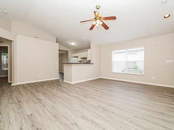 3rd image of 7445 Oxford Garden Cir