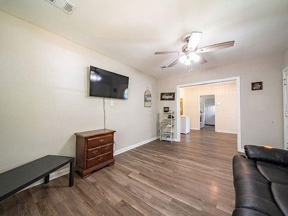 4th image of 1408 Foye Ave