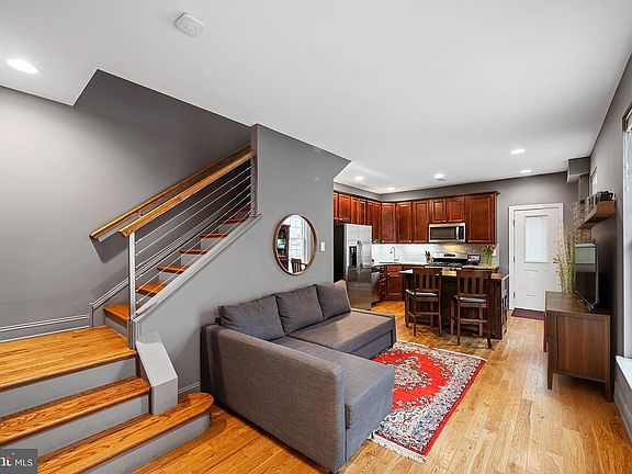 4th image of 1014 S 22nd St