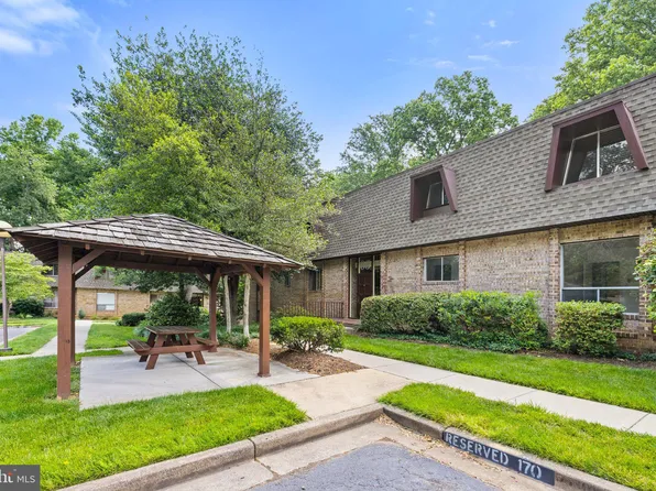 11605 Vantage Hill Rd Unit 12B, Reston, VA 20190