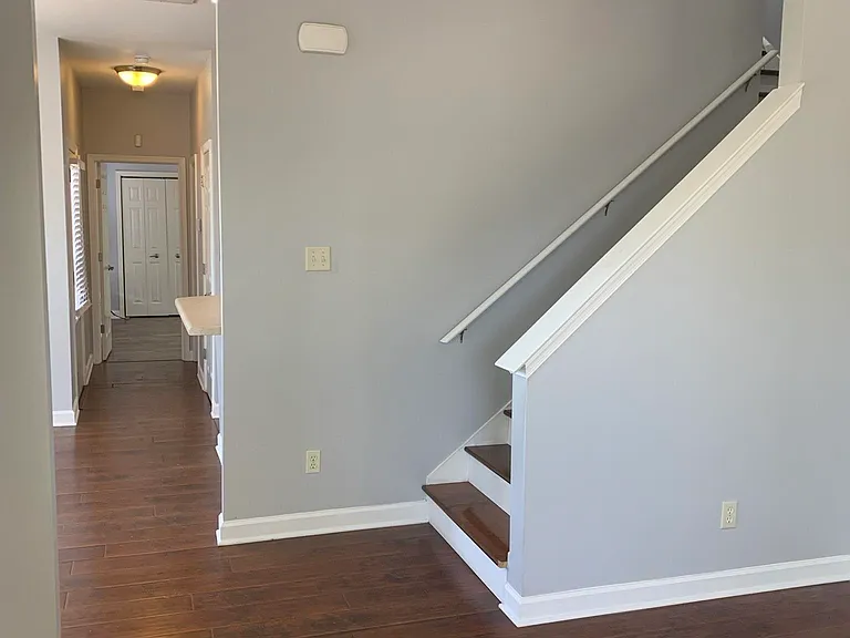 158 Keel Ave — Photo 11