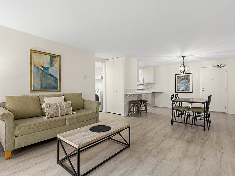 8338 Regents Rd #2O — Photo 2