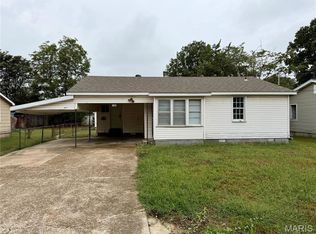 2015 Arkansas Ave, Poplar Bluff, MO 63901