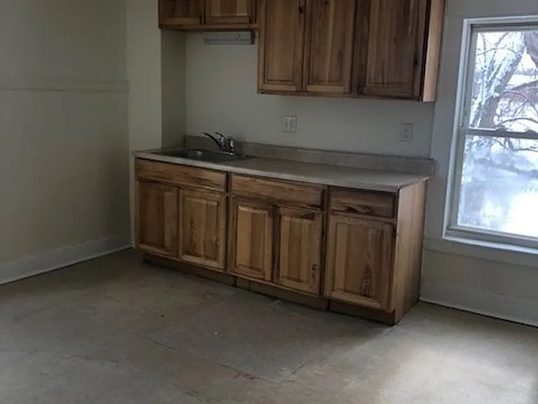 80 Brown St — Photo 4
