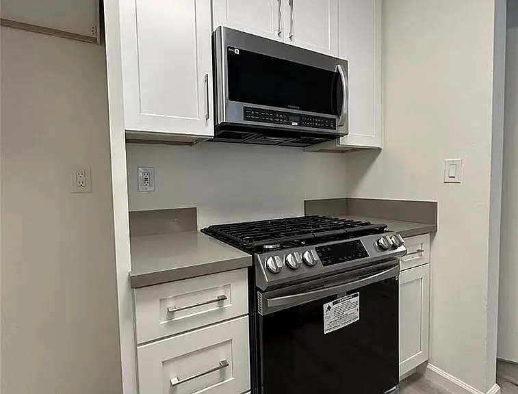 18620 Hatteras St #183 — Photo 10