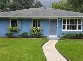 4662 Kendall Dr, New Orleans, LA 70126