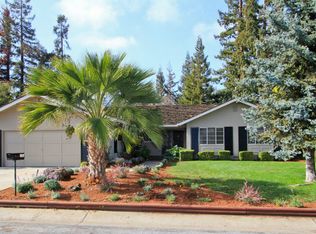 240 Chateau Dr, Los Altos, CA 94022