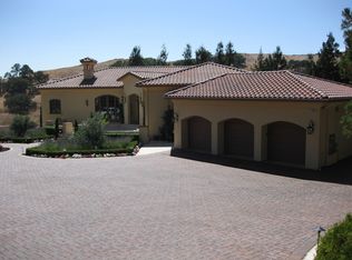 2402 Saddleback Dr, Danville, CA 94506