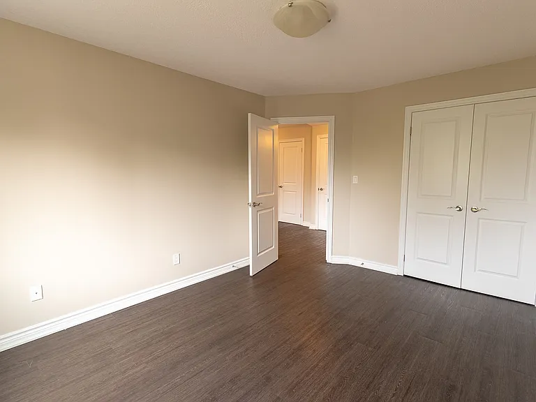 375 Scott St — Photo 14