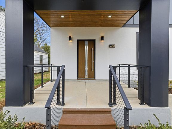 2nd image of 309 Bragg St