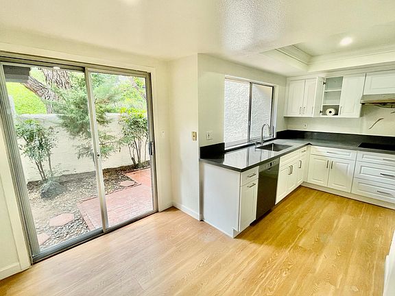 5th image of 81 Cottonwood Cir