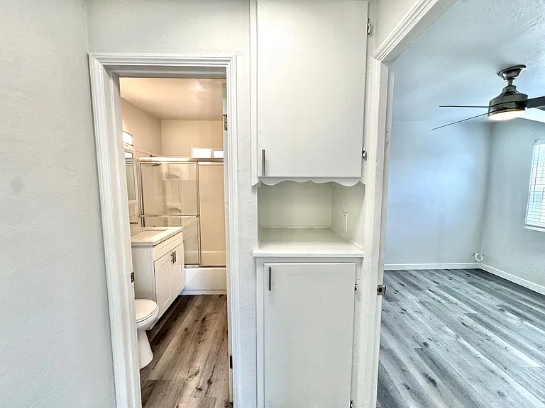 Ayana Apartments — Photo 10