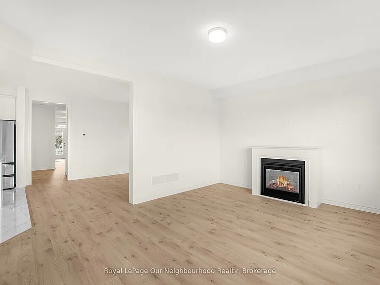 1066 Denton Dr — Photo 19