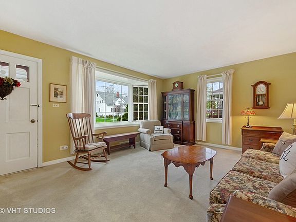 3rd image of 739 N Kenilworth Ave
