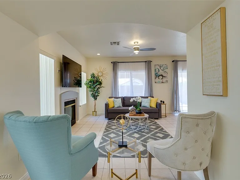 7886 Blue Brook Dr — Photo 25