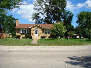 607 N Mississippi St, Blue Grass, IA
