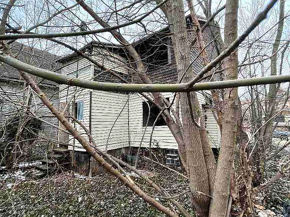 1697 Highland