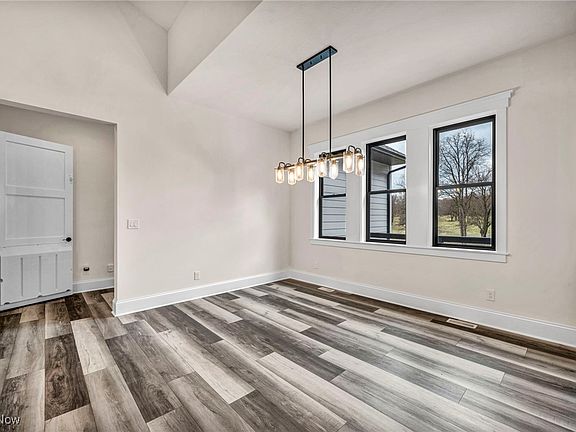 5th image of 2032 Cascade Ln