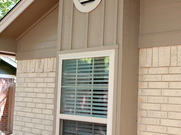 2nd image of 705 Southoak Dr