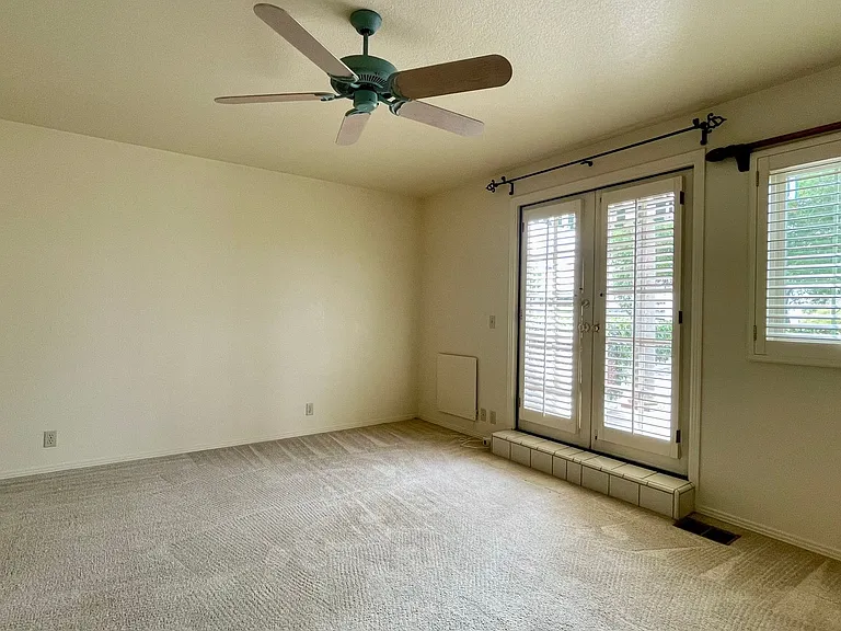 585 Bluerock Dr — Photo 16