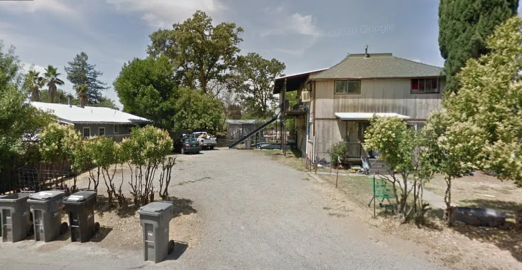Sixth Avenue Triplex — Photo 1
