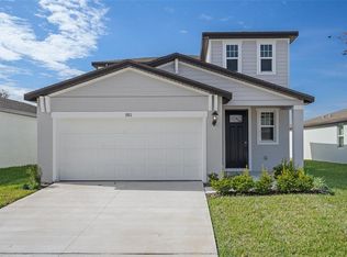3911 Radiant Mountain Dr, Plant City, FL 33565