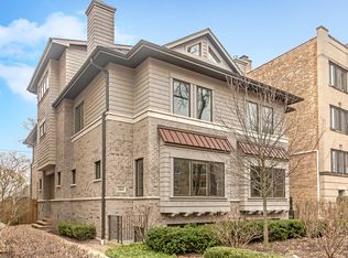 2004 Harrison St, Evanston, IL 60201