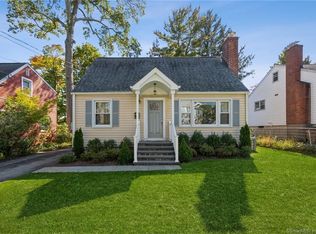 8 Elizabeth Ave, Stamford, CT 06907