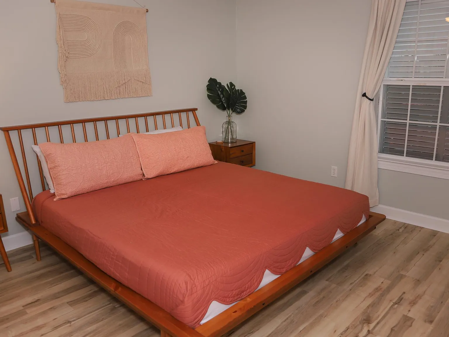 2 bed, 1200 sqft, $2,700 — Photo 4