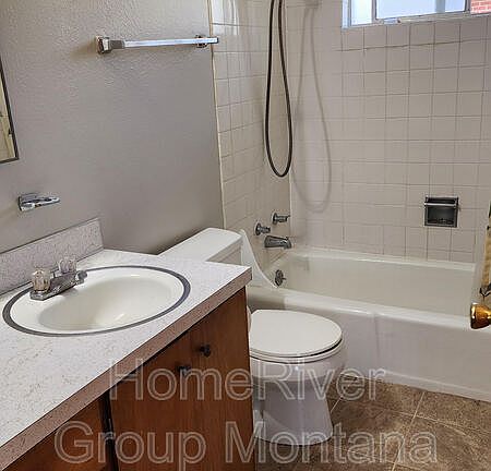 3rd image of 4780 23rd Ave