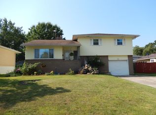 1461 Sandalwood Pl, Columbus, OH 43229