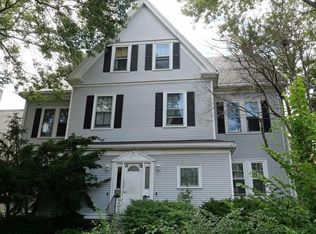 81 Oxford St #3, Cambridge, MA 02138