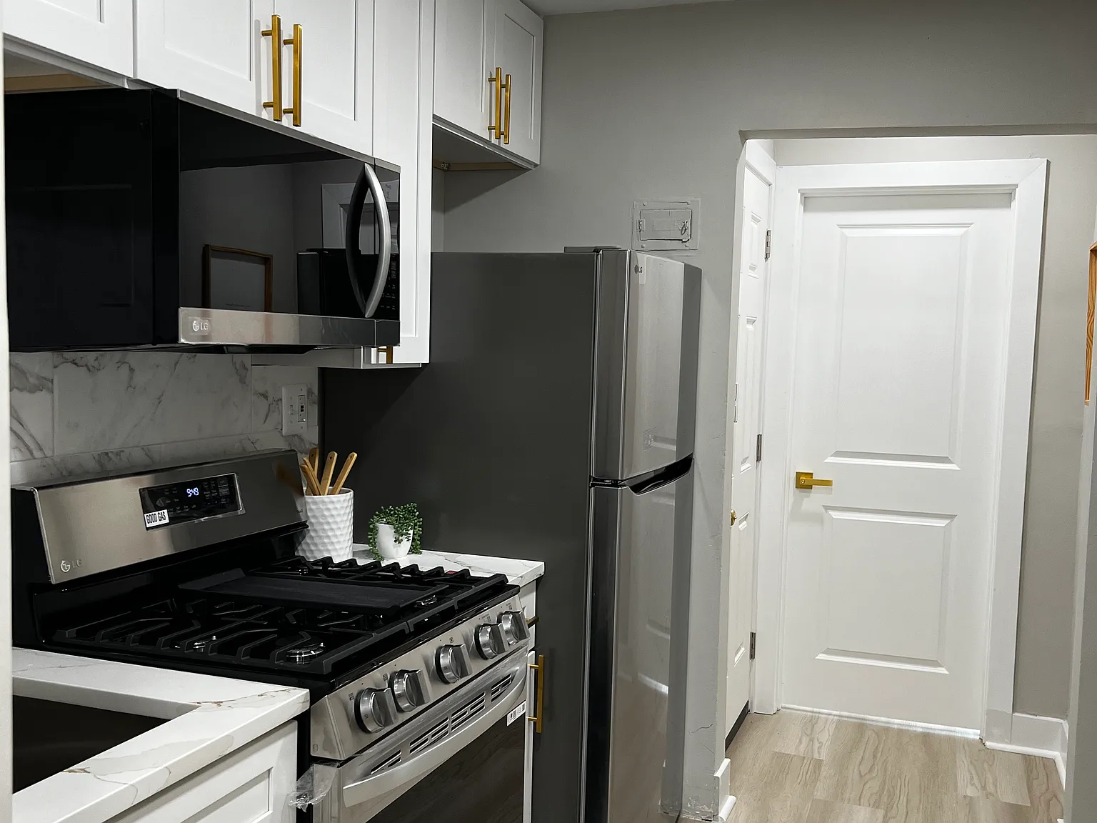 1 bed, 915 sqft, $850 — Photo 3